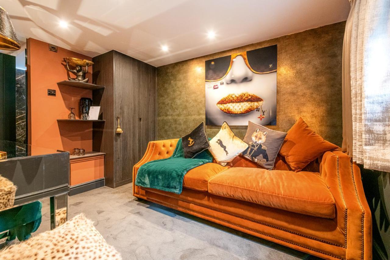 Funky Monk Hotel エッピング エクステリア 写真