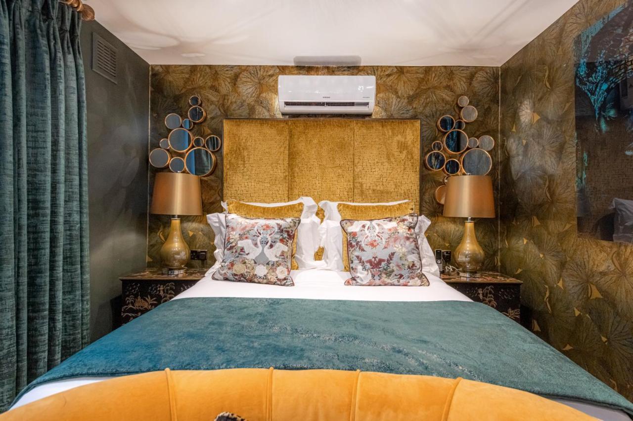 Funky Monk Hotel エッピング エクステリア 写真