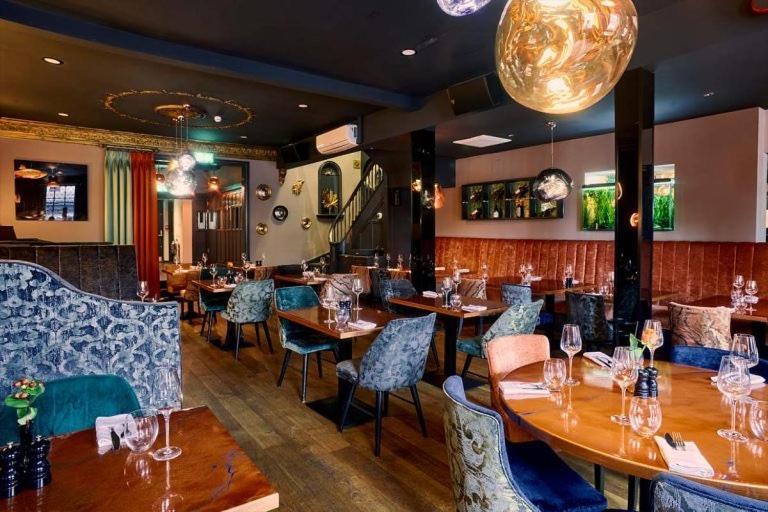 Funky Monk Hotel エッピング エクステリア 写真